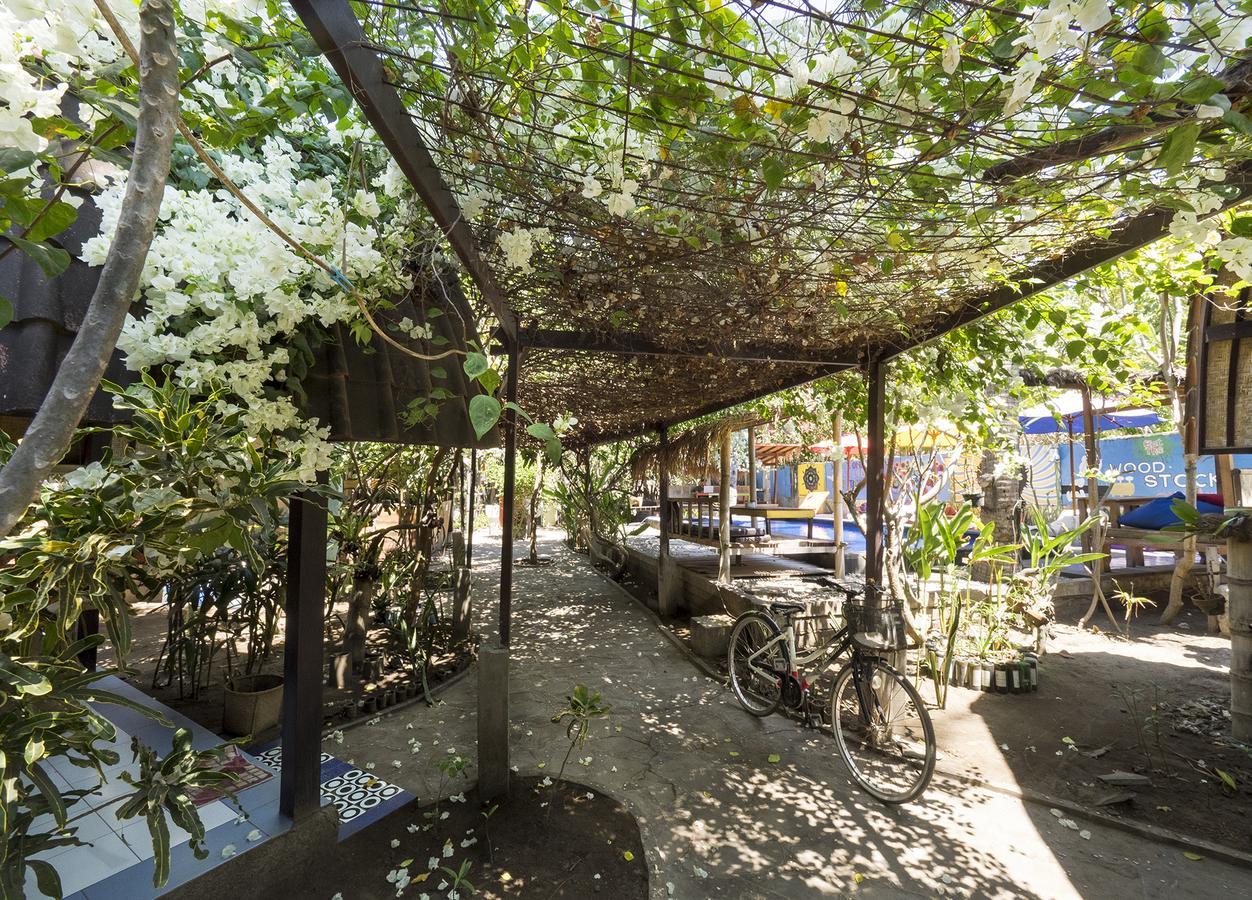 Woodstock Gili - Garden And Bungalows Hotel Gili Trawangan Esterno foto