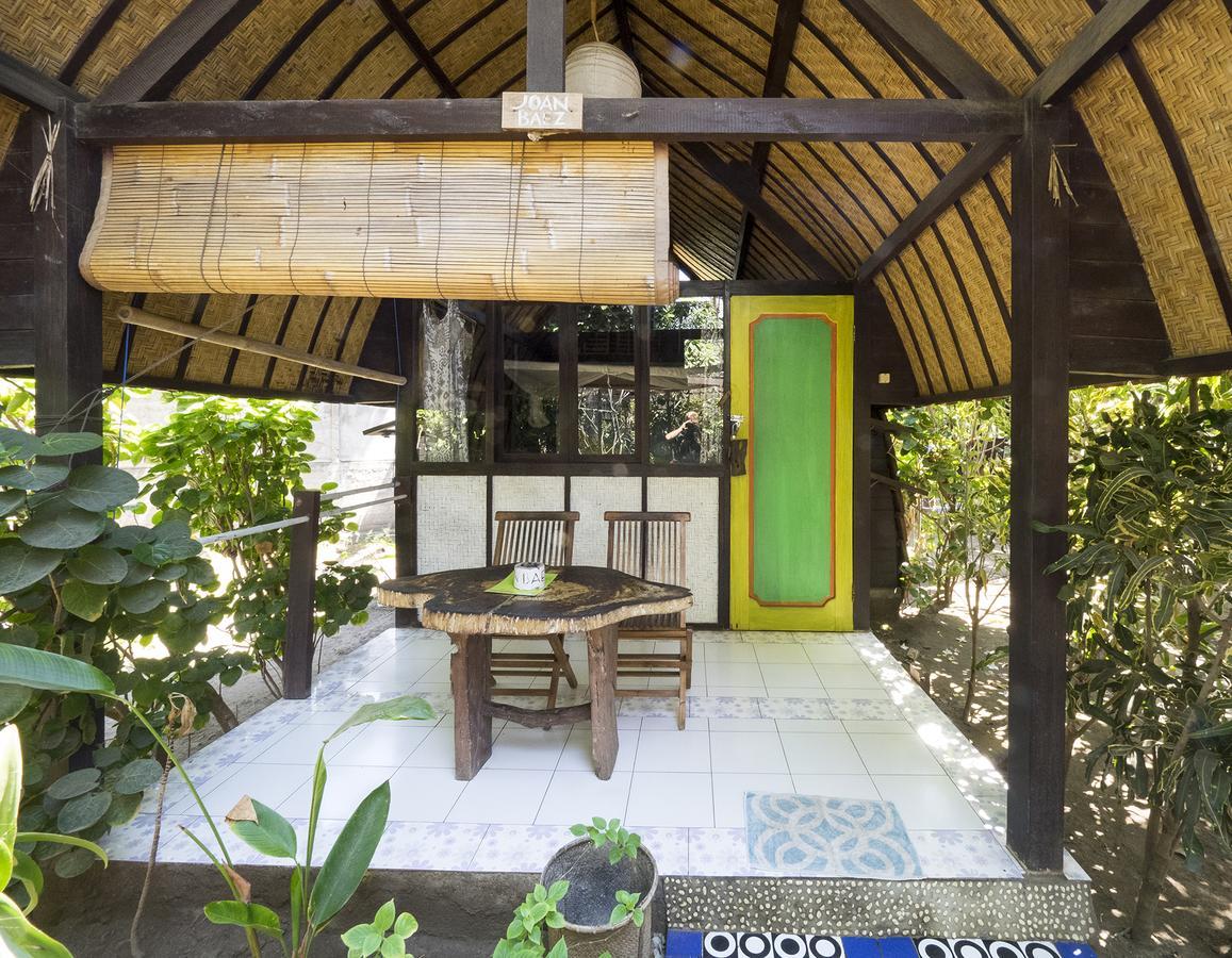 Woodstock Gili - Garden And Bungalows Hotel Gili Trawangan Esterno foto