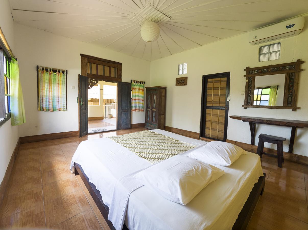 Woodstock Gili - Garden And Bungalows Hotel Gili Trawangan Esterno foto