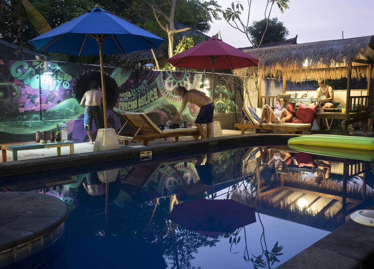 Woodstock Gili - Garden And Bungalows Hotel Gili Trawangan Esterno foto