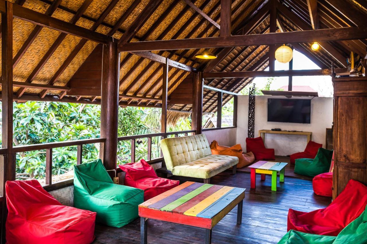 Woodstock Gili - Garden And Bungalows Hotel Gili Trawangan Esterno foto